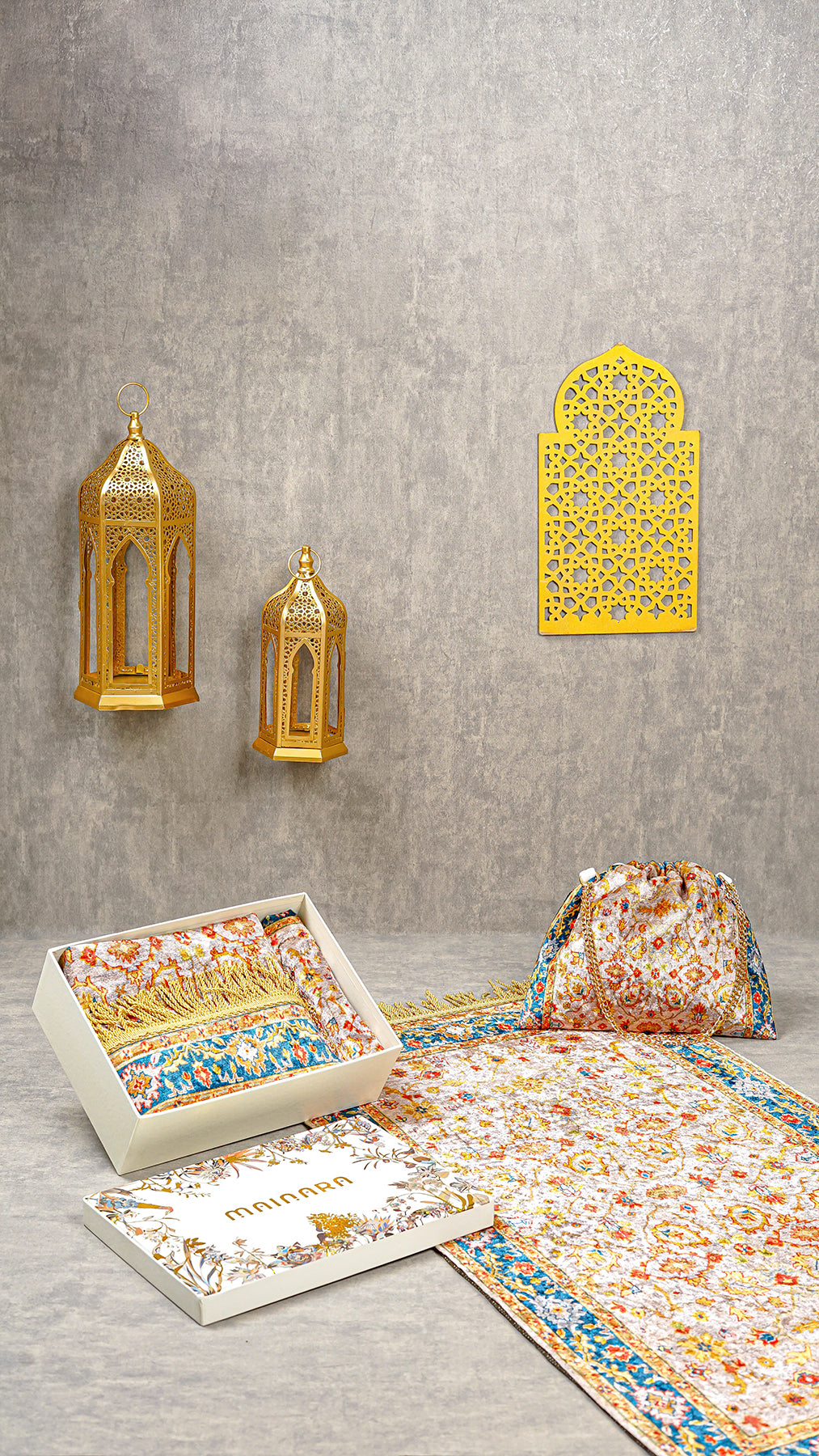 MAINARA Hampers & Souvenir Prayer Rug / Sajadah Turkey Bahan Suede Premium Design Hard Box - TYPE C (Pre-Order)