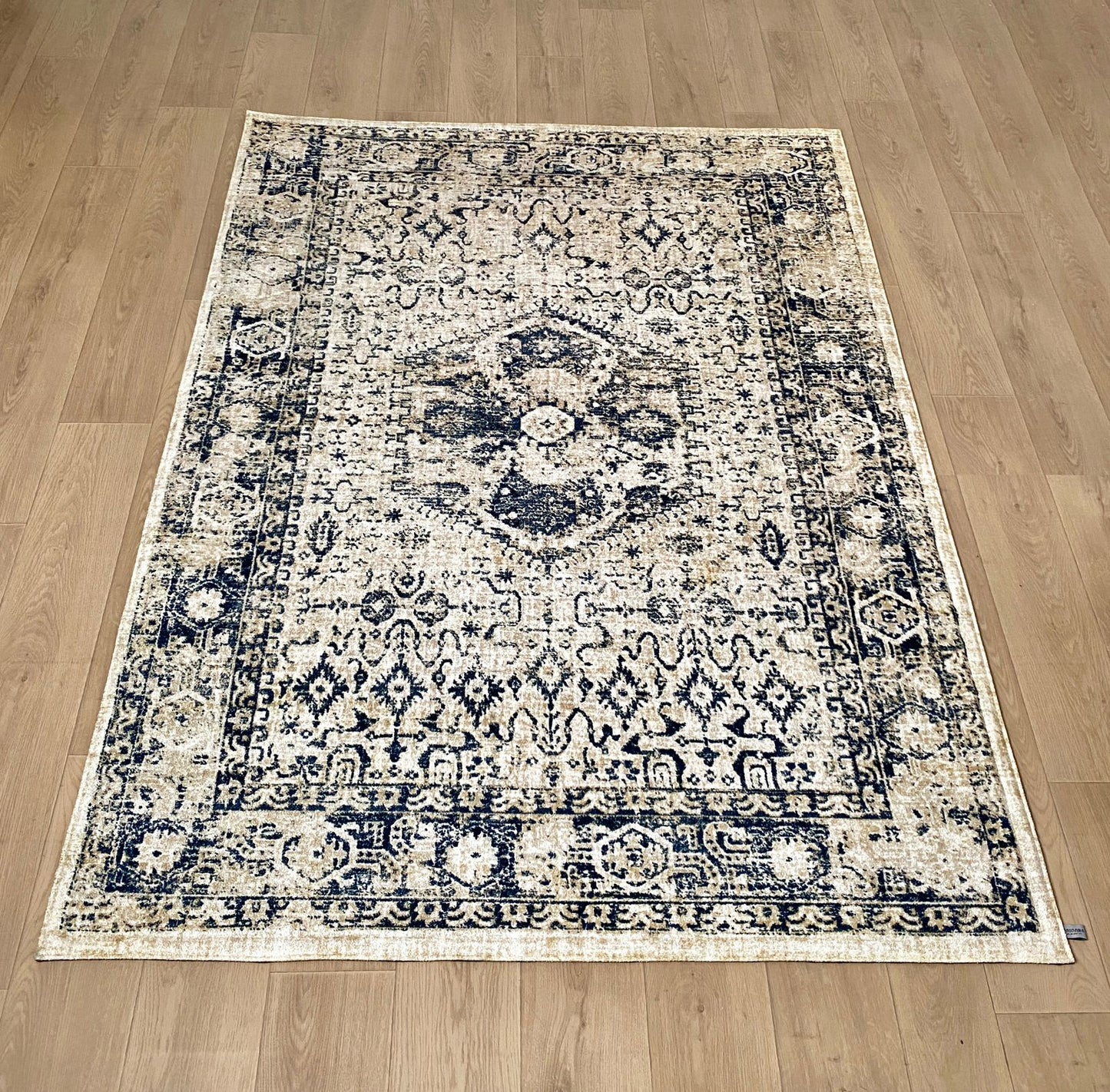 Karpet Tradisional (BK-T-0011) - Black,Cream