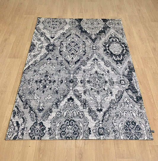 READY karpet tradisional ( 130 X 200 CM ) - BK1