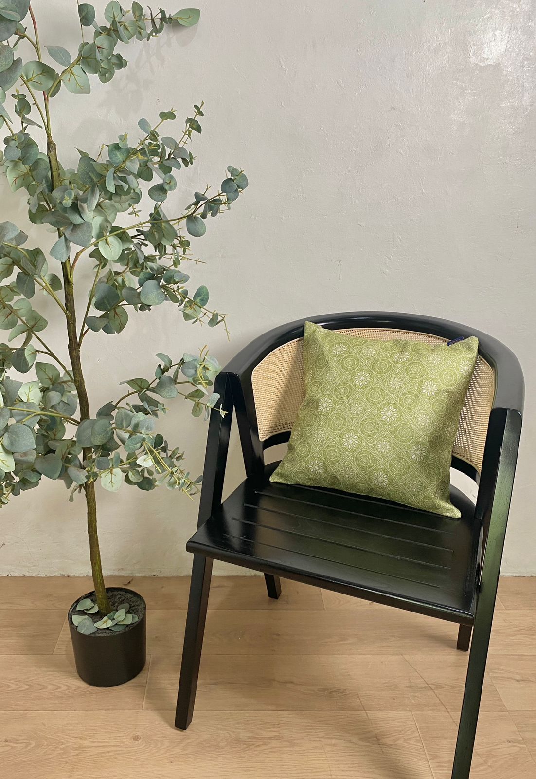 READY Cushion Cover Bulu Pendek 2 Sisi ( 40 X 40 CM ) - ME18