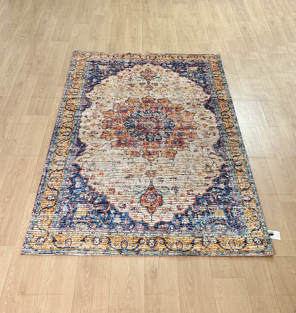 READY Karpet Tradisional Bahan Suede ( 135 x 200 ) - GS27