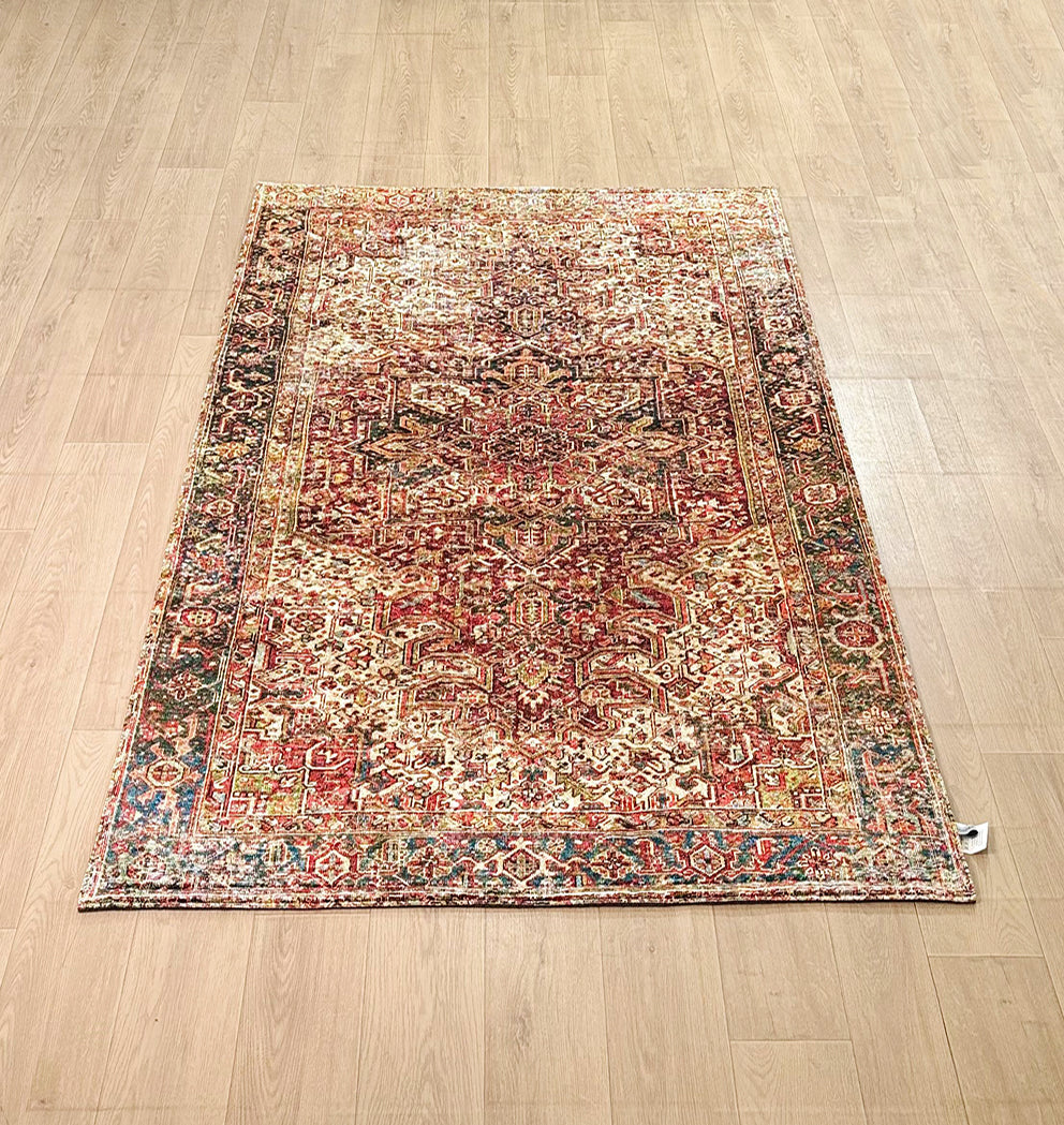 READY Karpet Tradisional Bahan Suede ( 135 x 200 ) - GS33