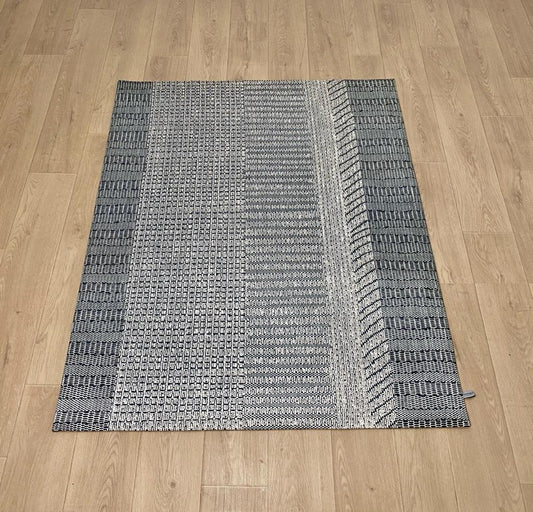 READY karpet bohemian black water repellent ( 110 X 150 ) - M008