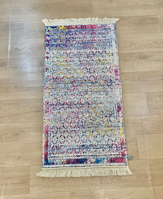 READY karpet tradisional ( 55 X 110 CM ) - AP43