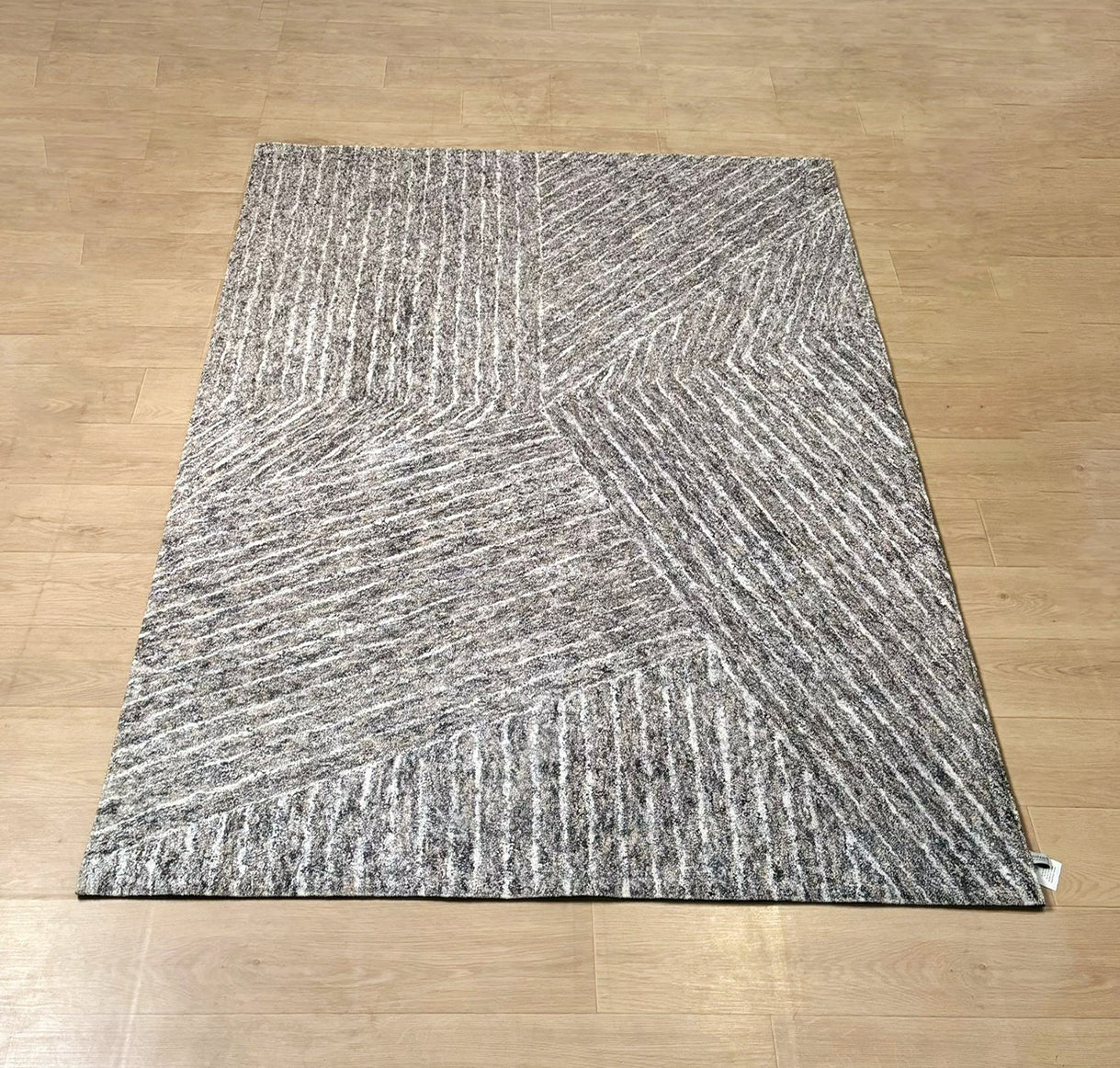 Karpet Abstrak (GW-A-0062) - Grey