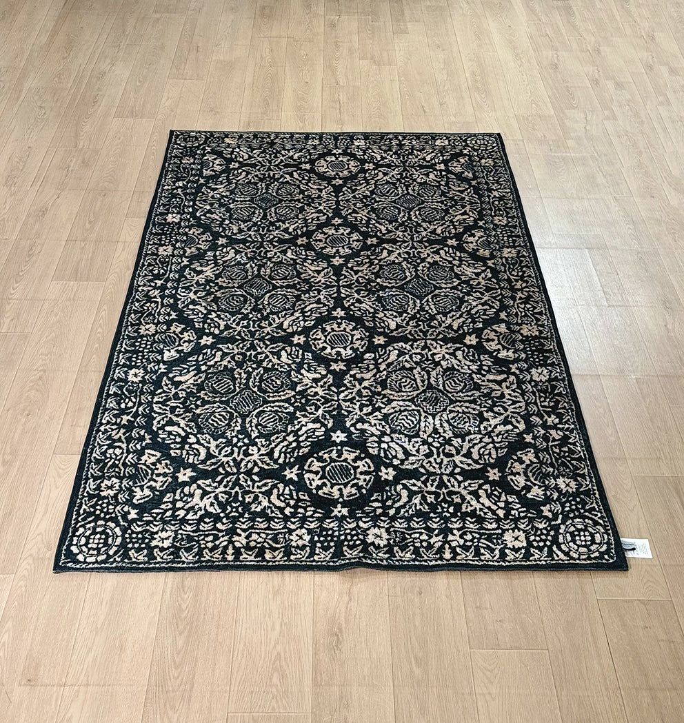 READY Karpet Tradisional Bahan Suede ( 135 x 200 ) - GS23