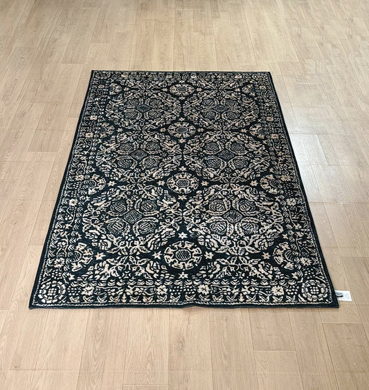 READY Karpet Tradisional Bahan Suede ( 135 x 200 ) - GS23
