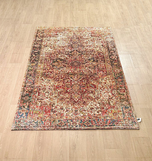READY Karpet Tradisional Bahan Suede ( 135 x 200 ) - GS33